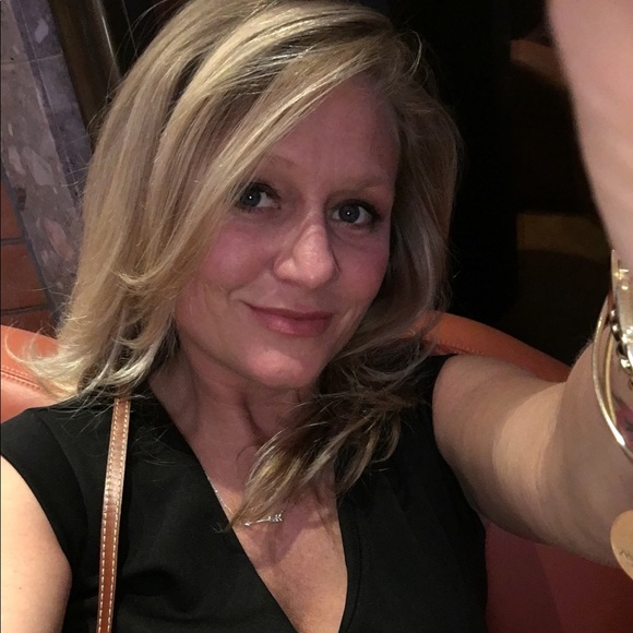 Meet your Posher, Gennie - Picture 1 of 1